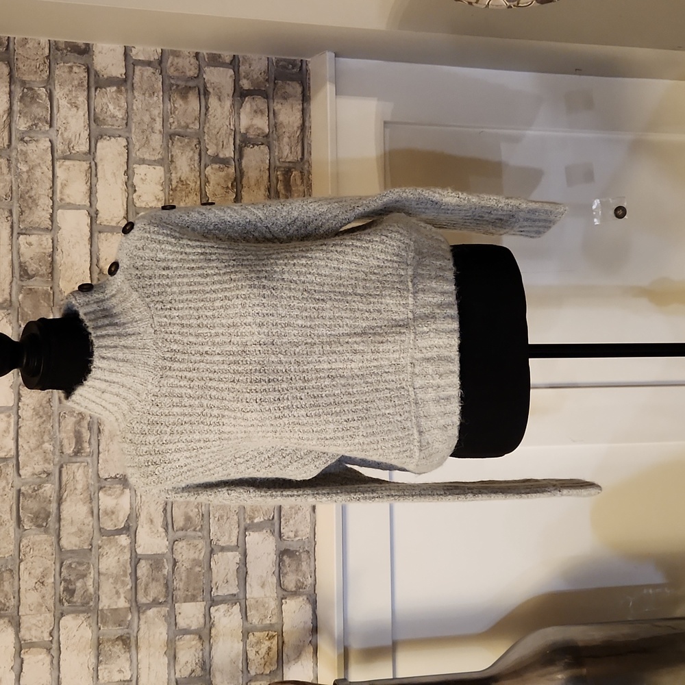 Brand new Jessica Simpson Cropped sweater. A spare button is attached